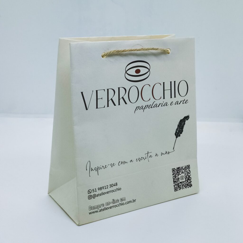 Sacola de papel biodegradável personalizada com alça e impressão de alta qualidade